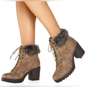 taupe lace up heeled boots size 7.5